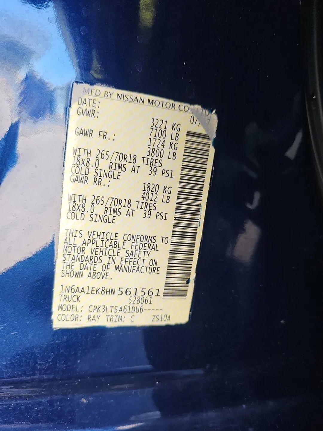 Nissan Titan 4x2 Crew Cab SV 2017