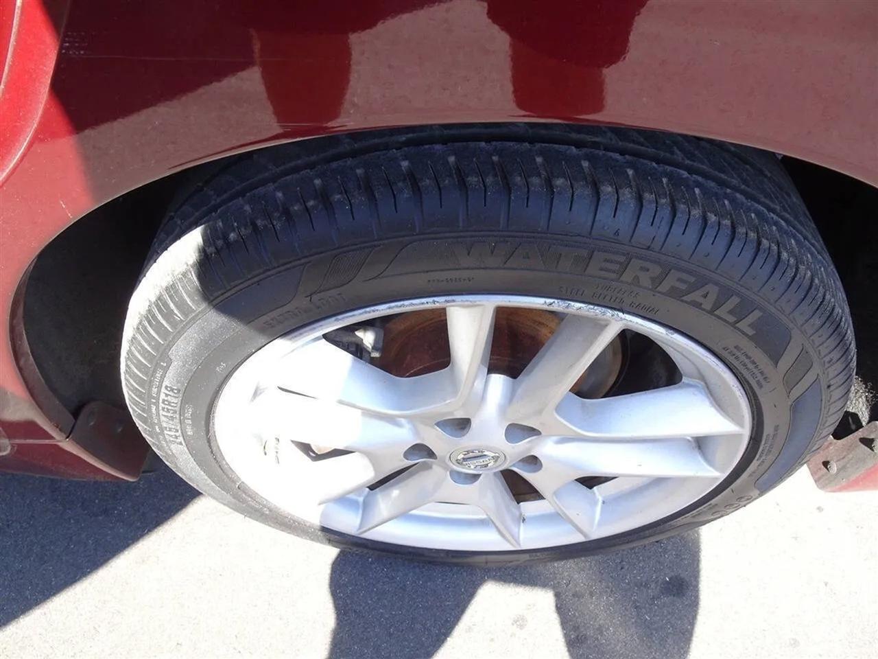 Nissan Maxima 4dr Sdn V6 CVT 3.5 SV 2009