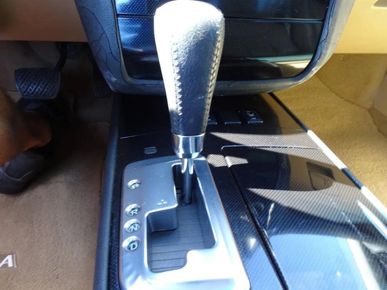 Nissan Maxima 4dr Sdn V6 CVT 3.5 SV 2009