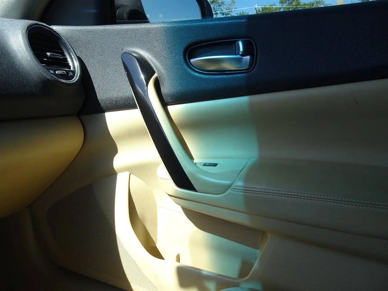 Nissan Maxima 4dr Sdn V6 CVT 3.5 SV 2009