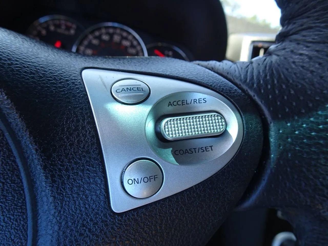 Nissan Maxima 4dr Sdn V6 CVT 3.5 SV 2009