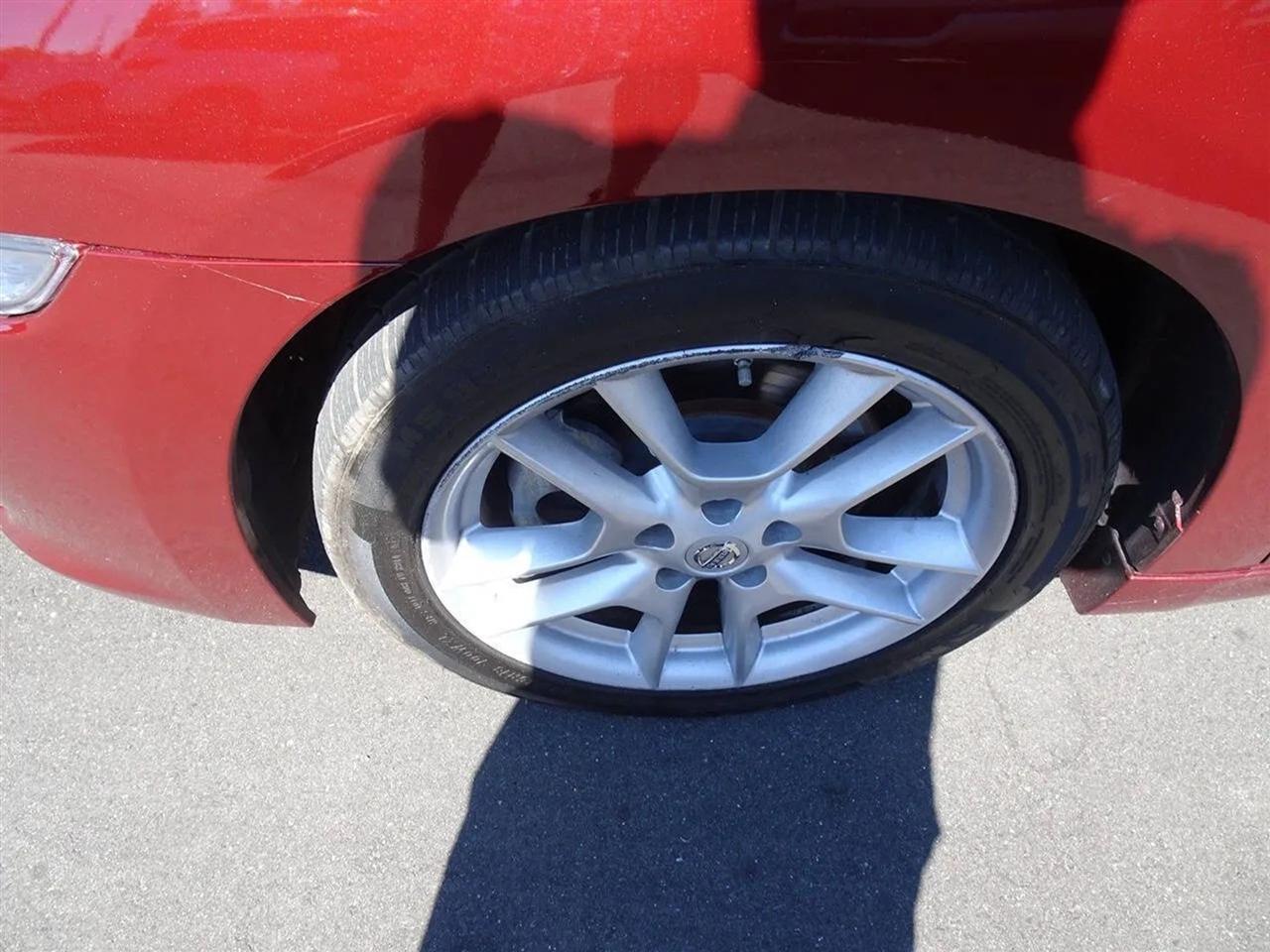 Nissan Maxima 4dr Sdn V6 CVT 3.5 SV 2009