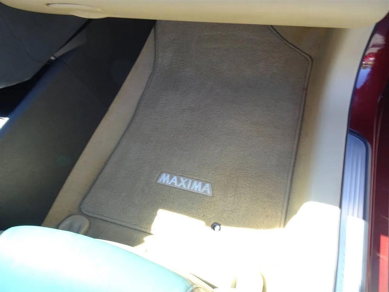 Nissan Maxima 4dr Sdn V6 CVT 3.5 SV 2009