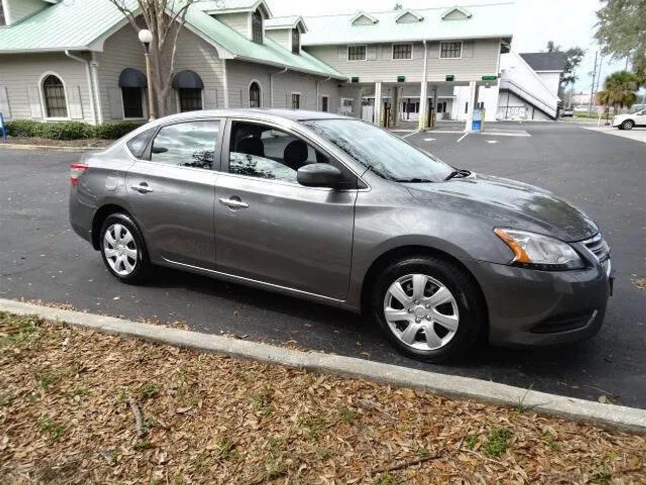2015 Nissan Sentra S - Photo 7