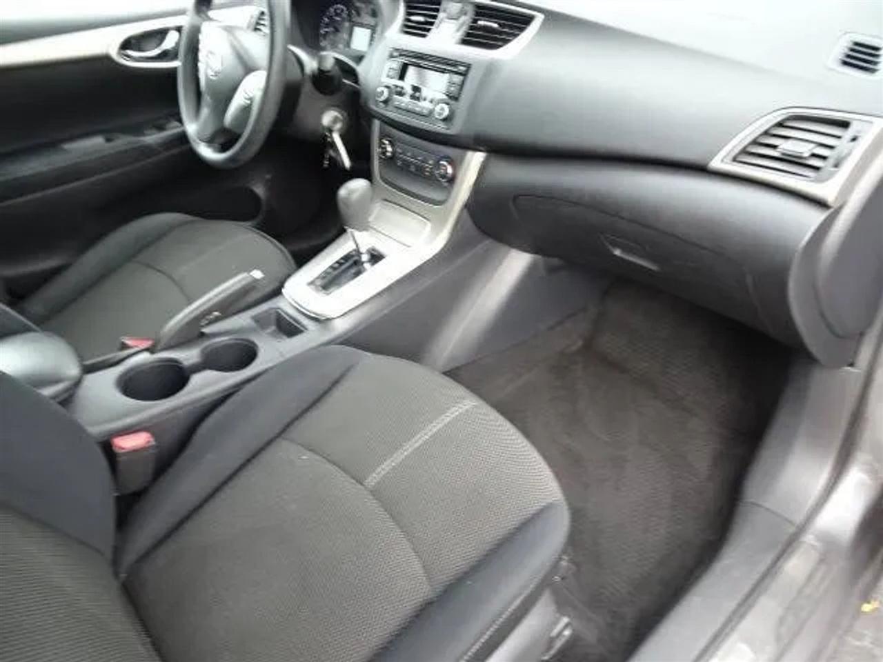 2015 Nissan Sentra S - Photo 21