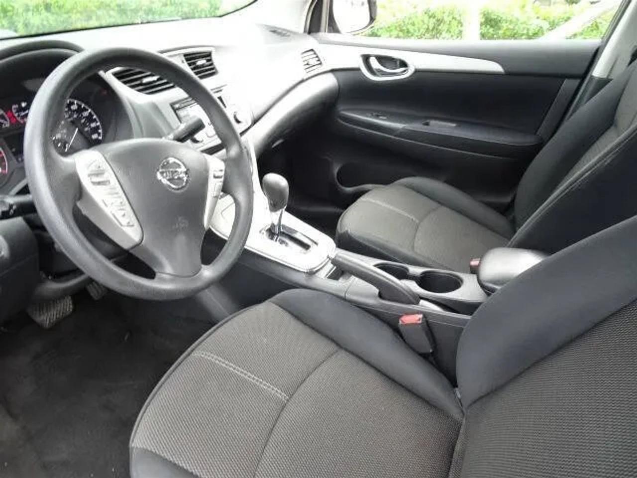 2015 Nissan Sentra S - Photo 27