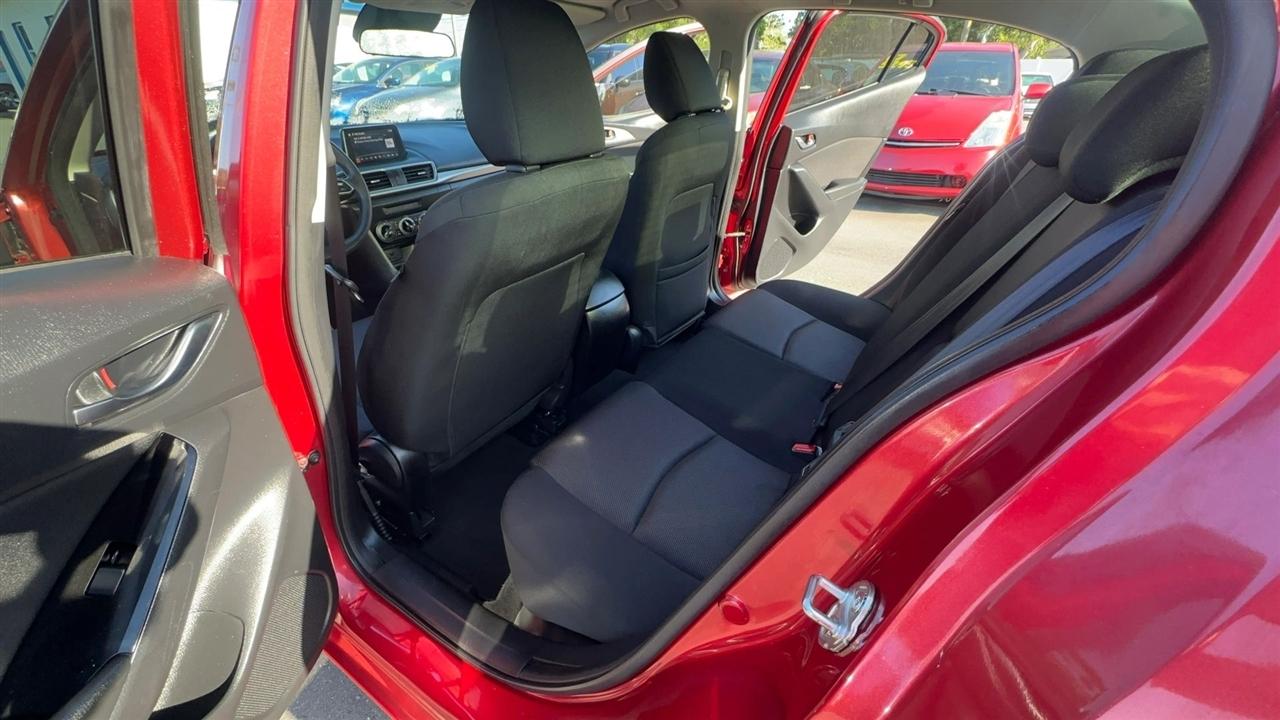 Mazda Mazda3 4-Door Sport Auto 2018