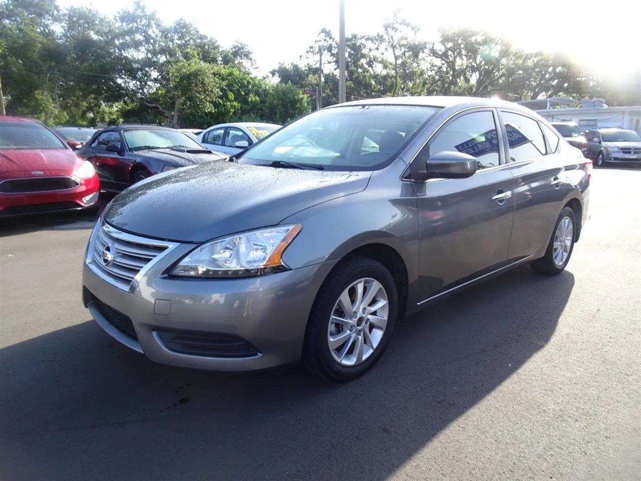 Nissan Sentra 4dr Sdn I4 CVT SV 2015