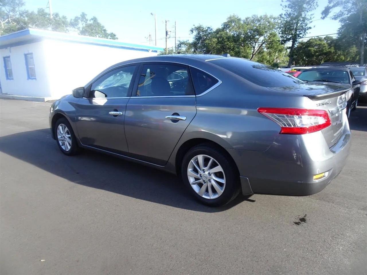 Nissan Sentra 4dr Sdn I4 CVT SV 2015