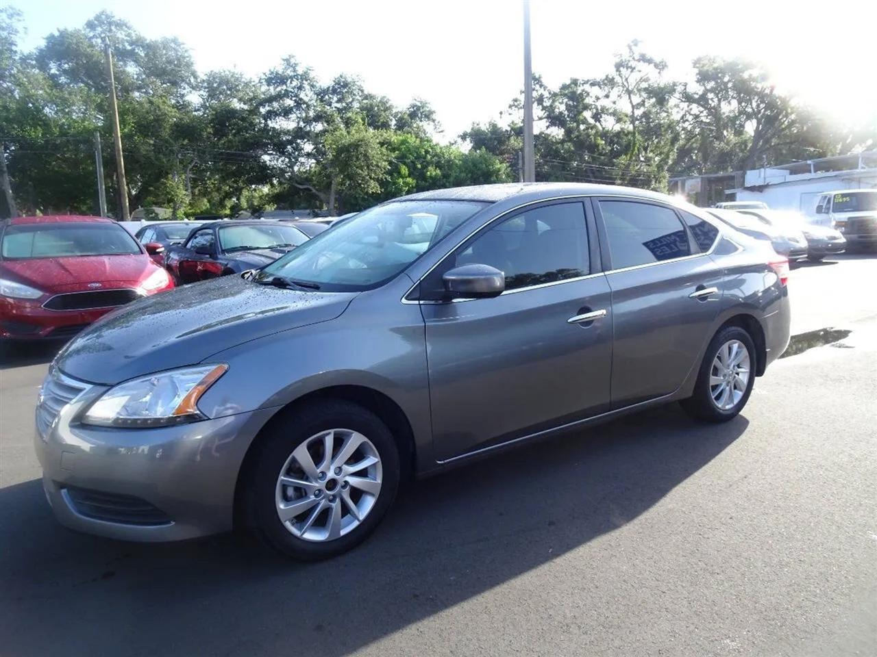 Nissan Sentra 4dr Sdn I4 CVT SV 2015