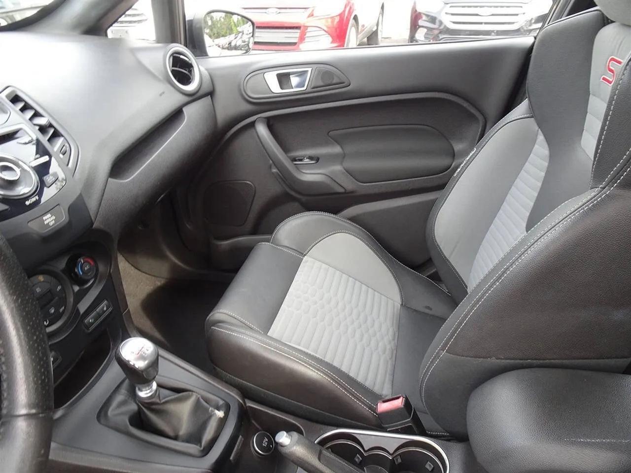 Ford Fiesta 5dr HB ST 2014