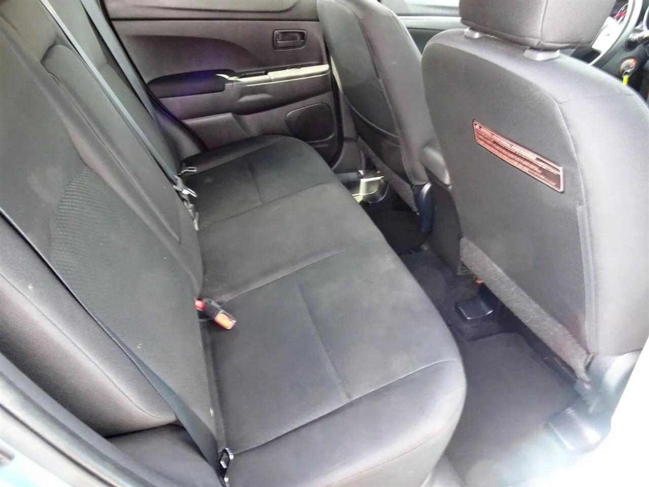 Mitsubishi Outlander Sport 2WD 4dr Man ES 2014