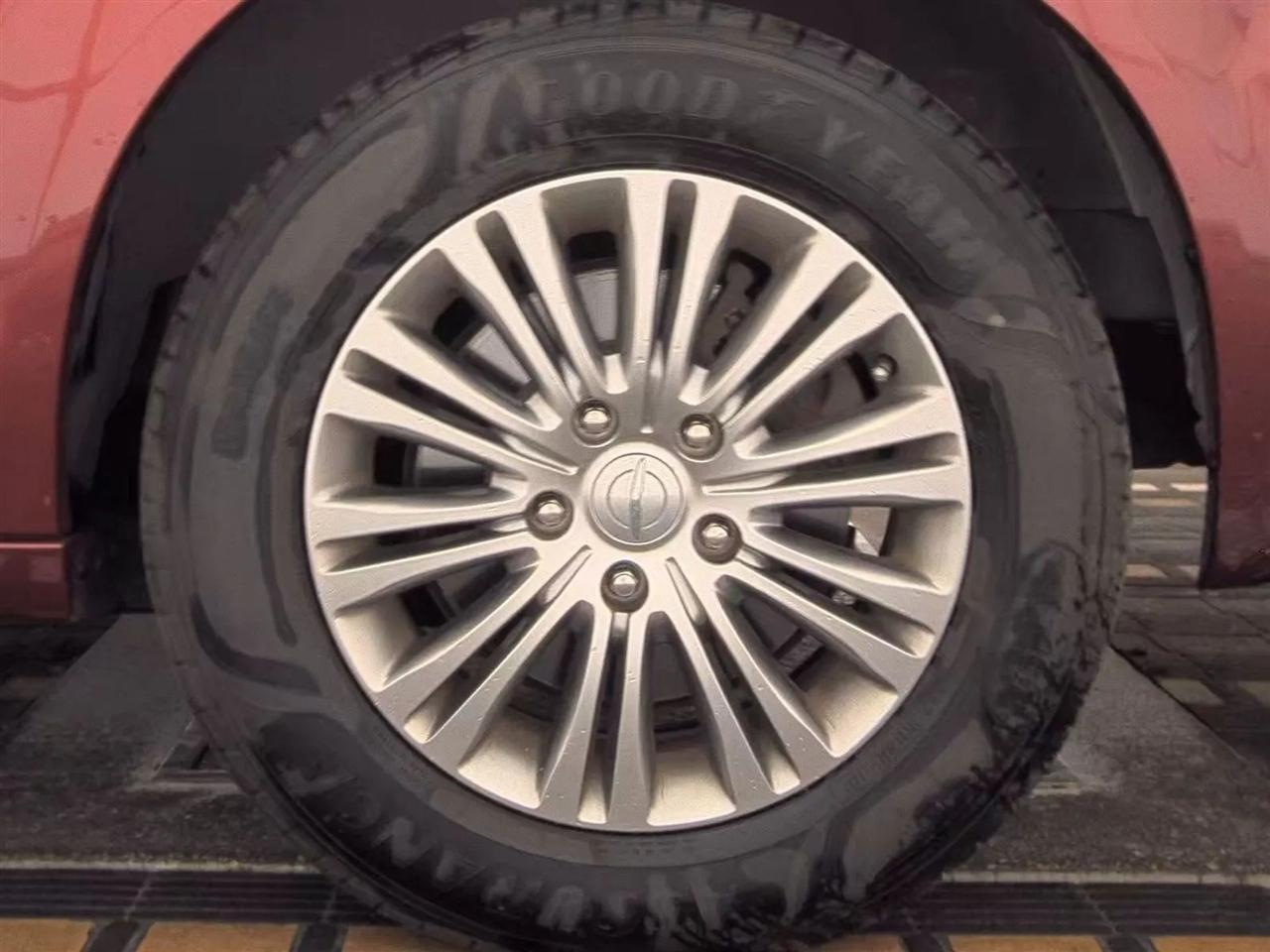 Chrysler Town & Country 4dr Wgn Touring-L 2014