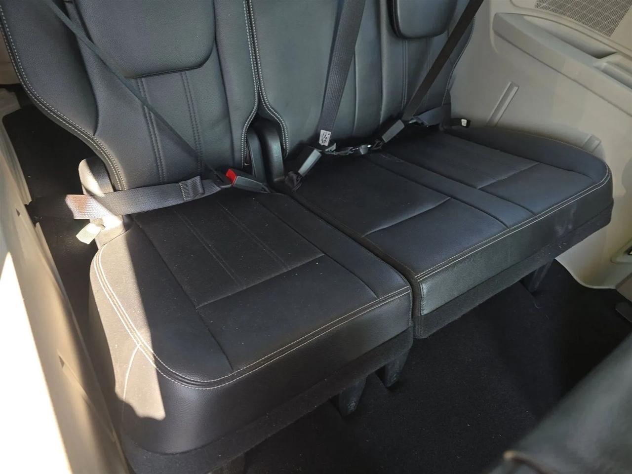 Chrysler Town & Country 4dr Wgn Touring-L 2014