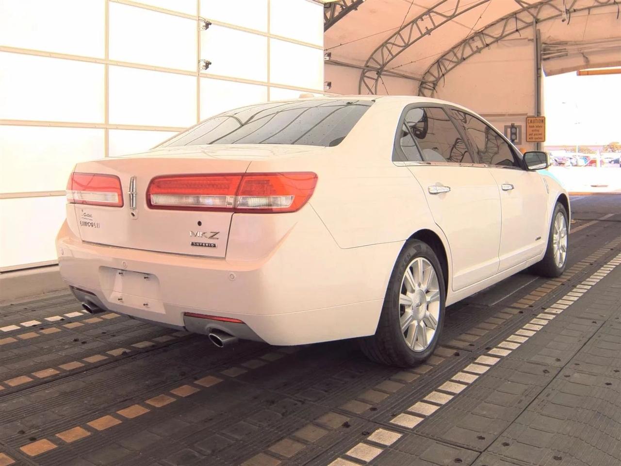 Lincoln MKZ 4dr Sdn Hybrid FWD 2011