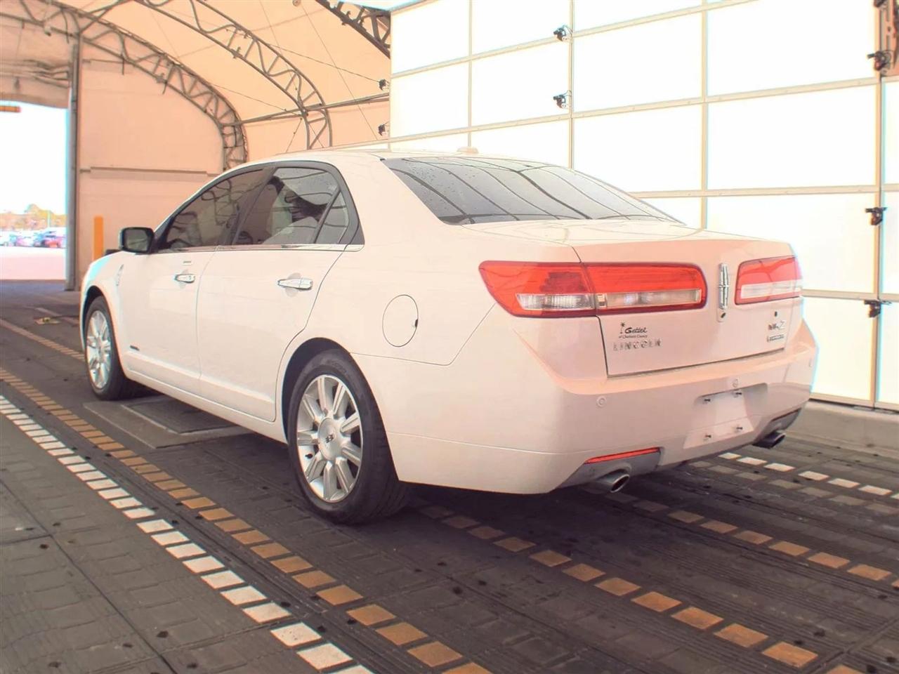 Lincoln MKZ 4dr Sdn Hybrid FWD 2011