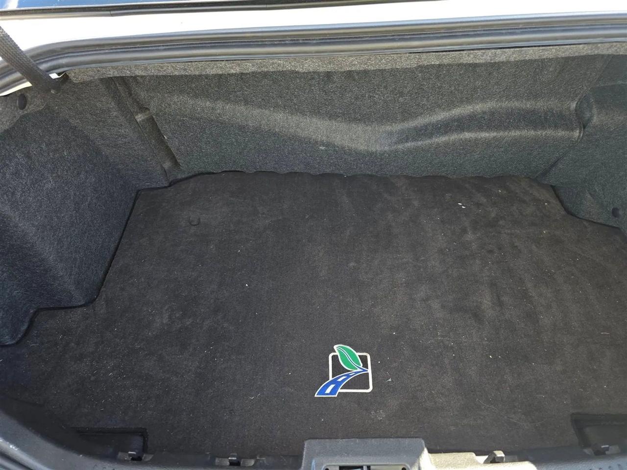 Lincoln MKZ 4dr Sdn Hybrid FWD 2011