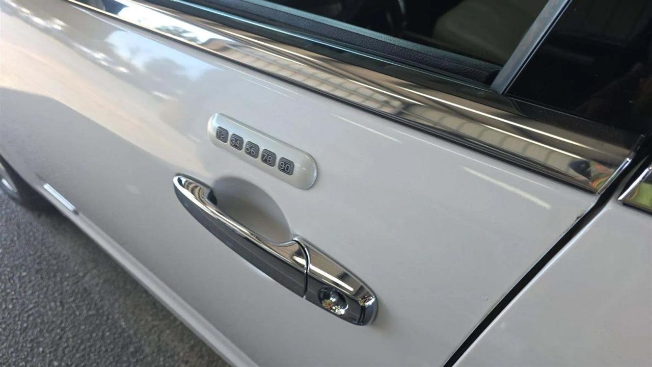 Lincoln MKZ 4dr Sdn Hybrid FWD 2011