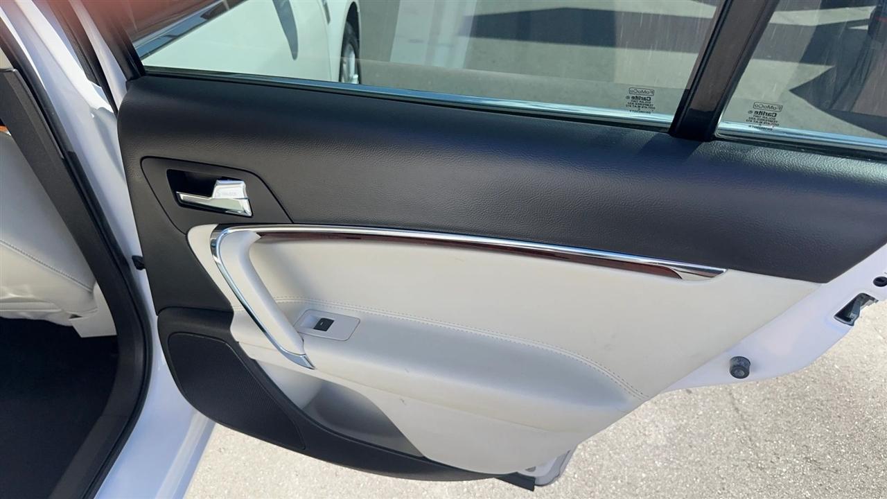 Lincoln MKZ 4dr Sdn Hybrid FWD 2011