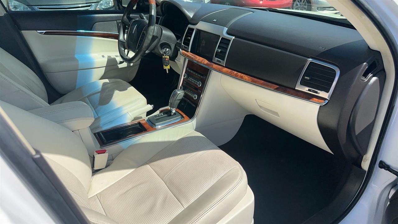 Lincoln MKZ 4dr Sdn Hybrid FWD 2011