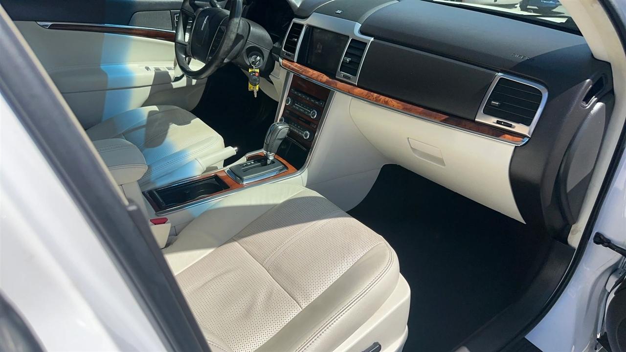 Lincoln MKZ 4dr Sdn Hybrid FWD 2011