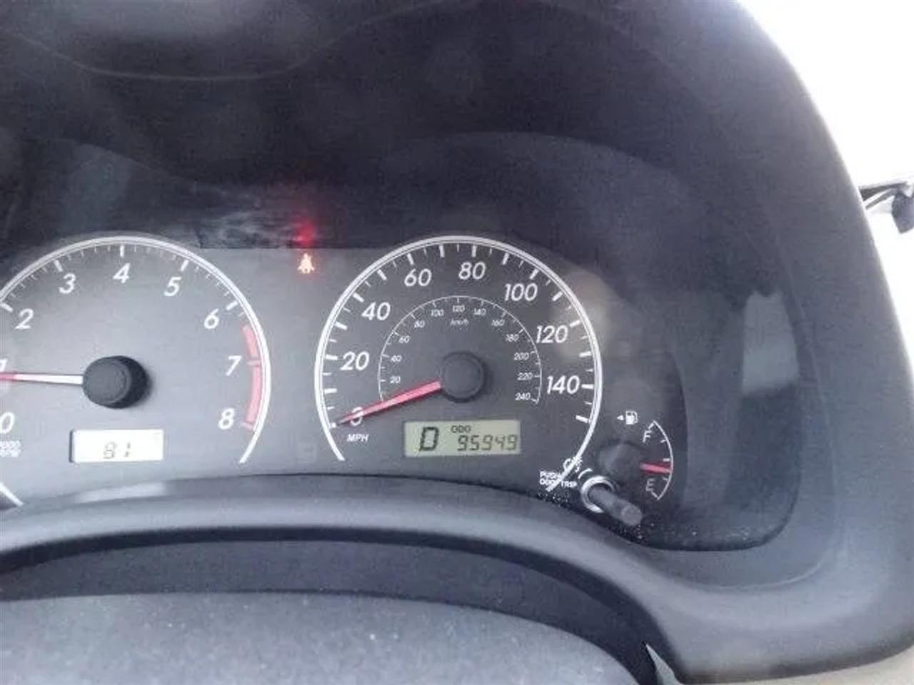 Toyota Corolla 4dr Sdn Auto LE Special Edition (Natl) 2013