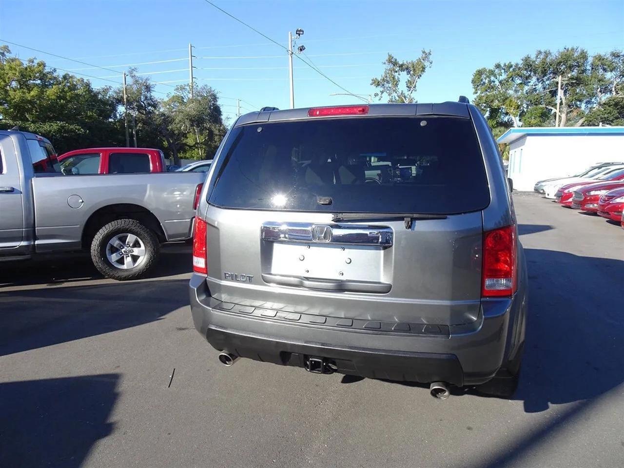 Honda Pilot 2WD 4dr EX 2011