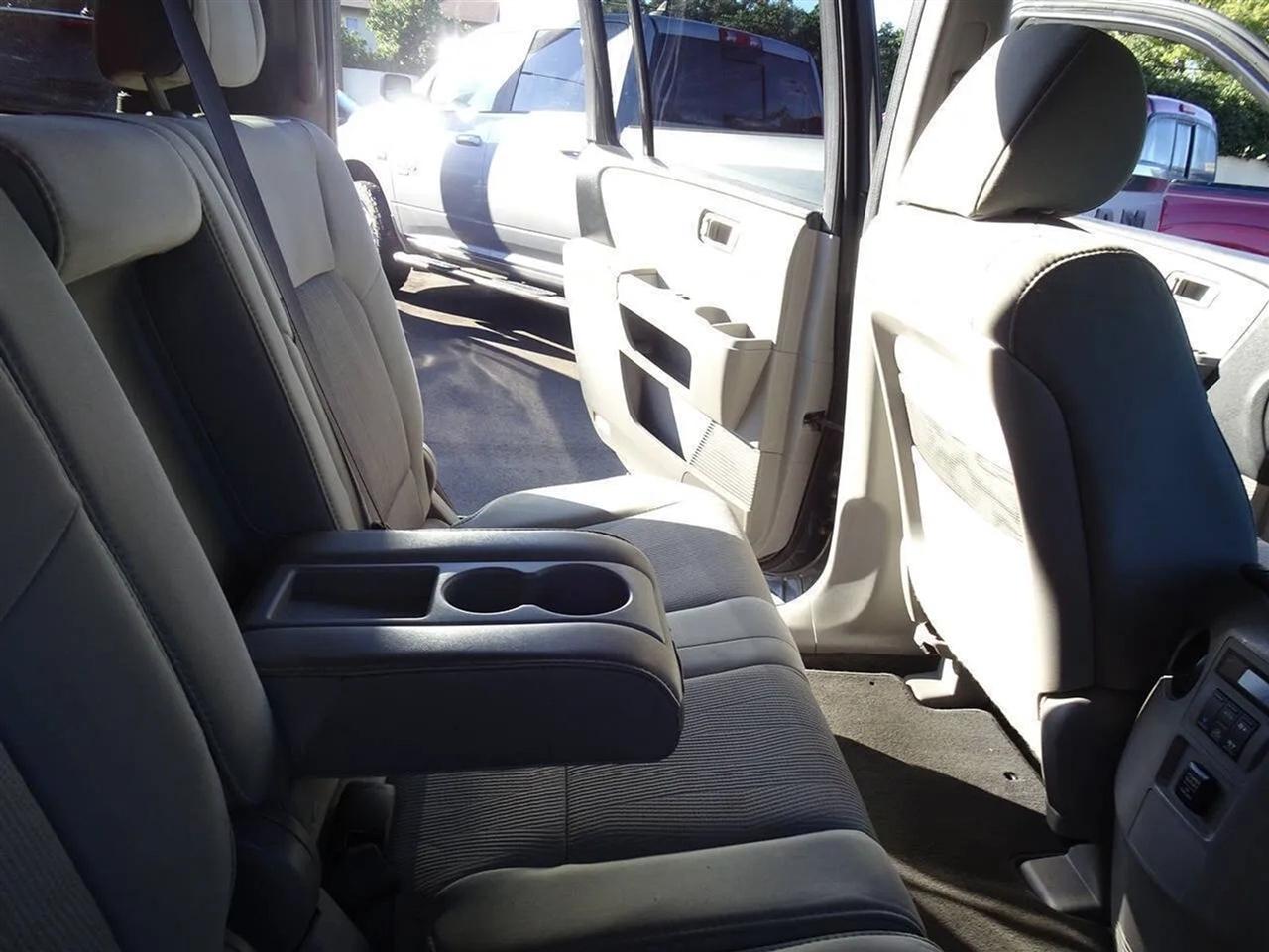 Honda Pilot 2WD 4dr EX 2011