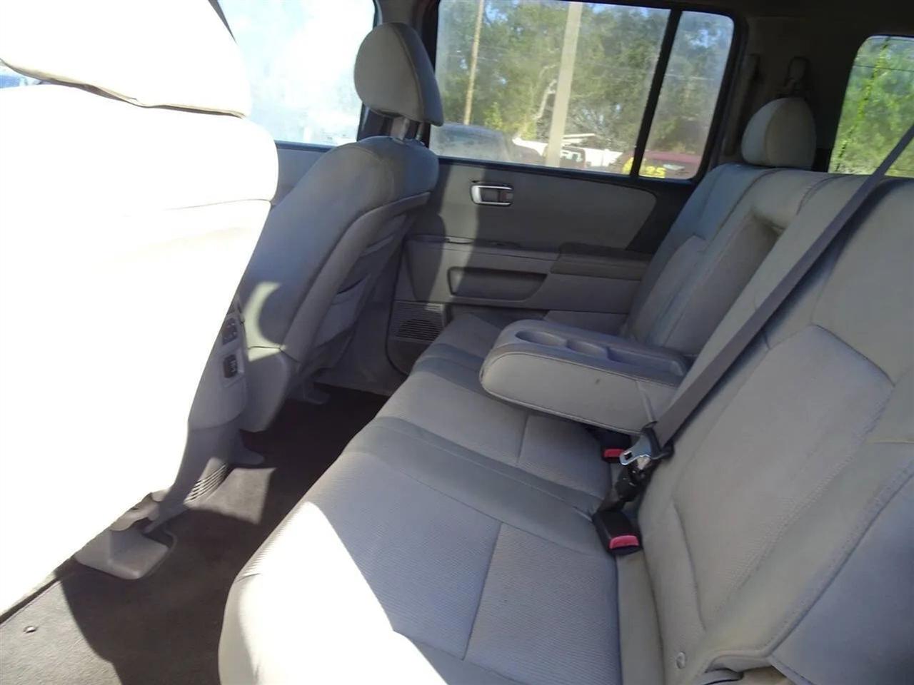 Honda Pilot 2WD 4dr EX 2011