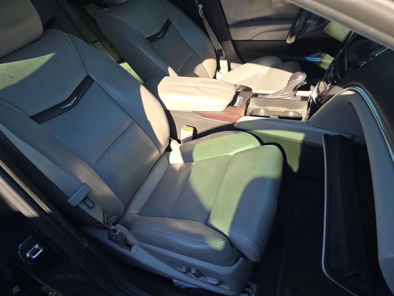 Cadillac XTS 4dr Sdn Luxury FWD 2014