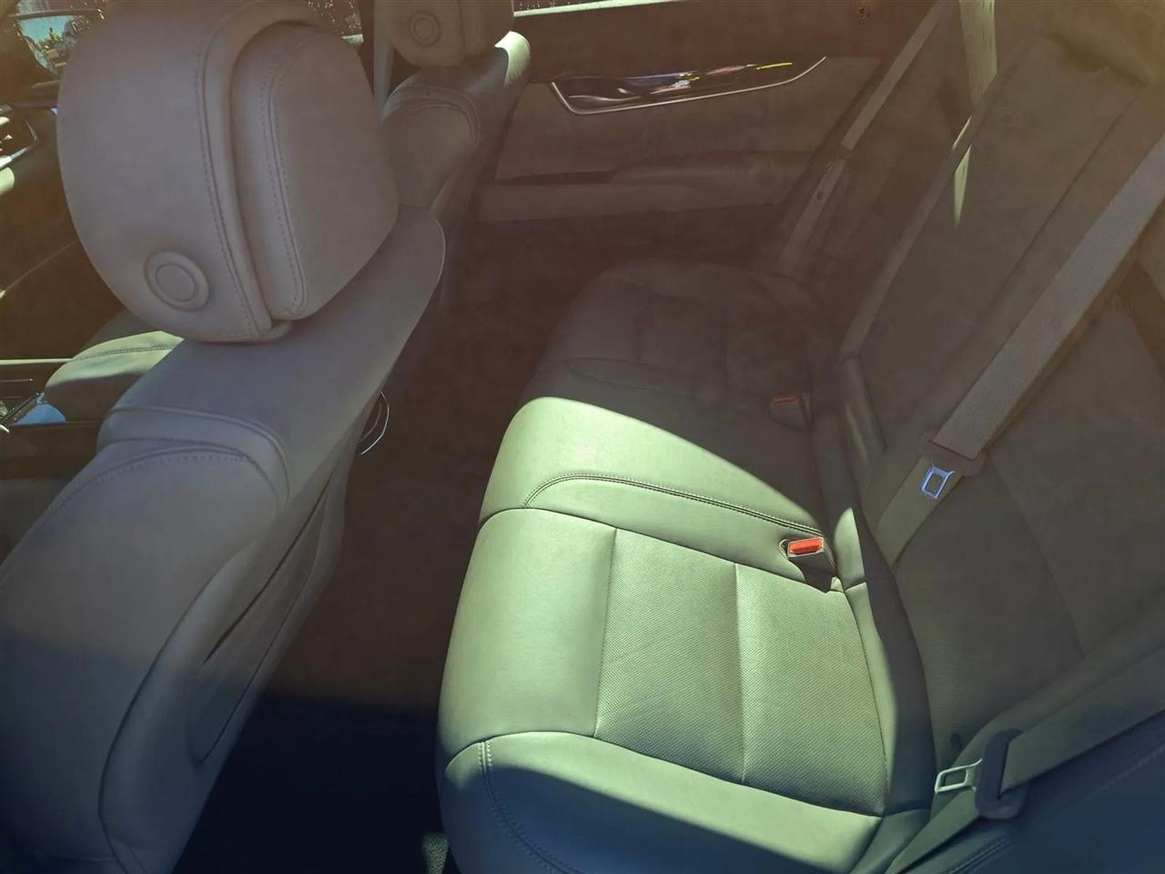 Cadillac XTS 4dr Sdn Luxury FWD 2014