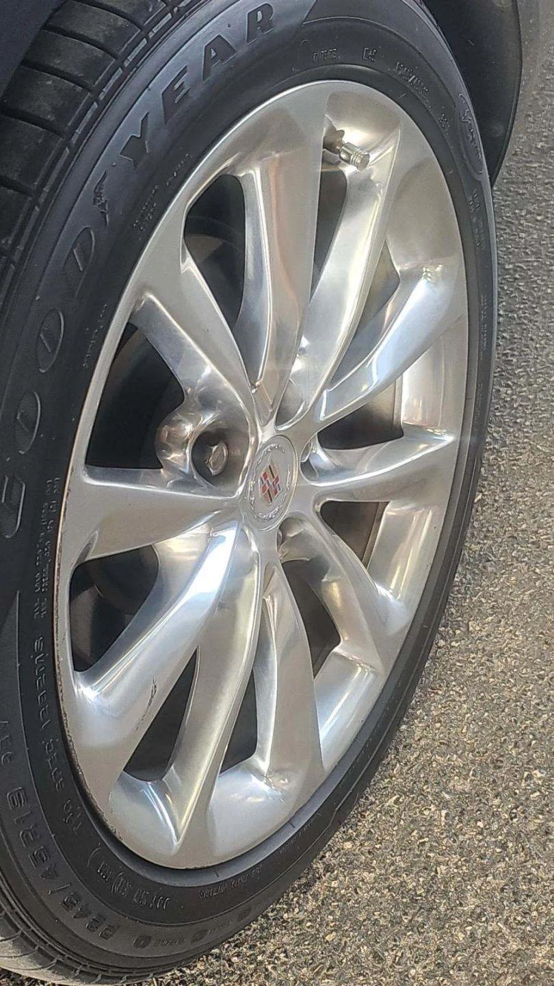 Cadillac XTS 4dr Sdn Luxury FWD 2014