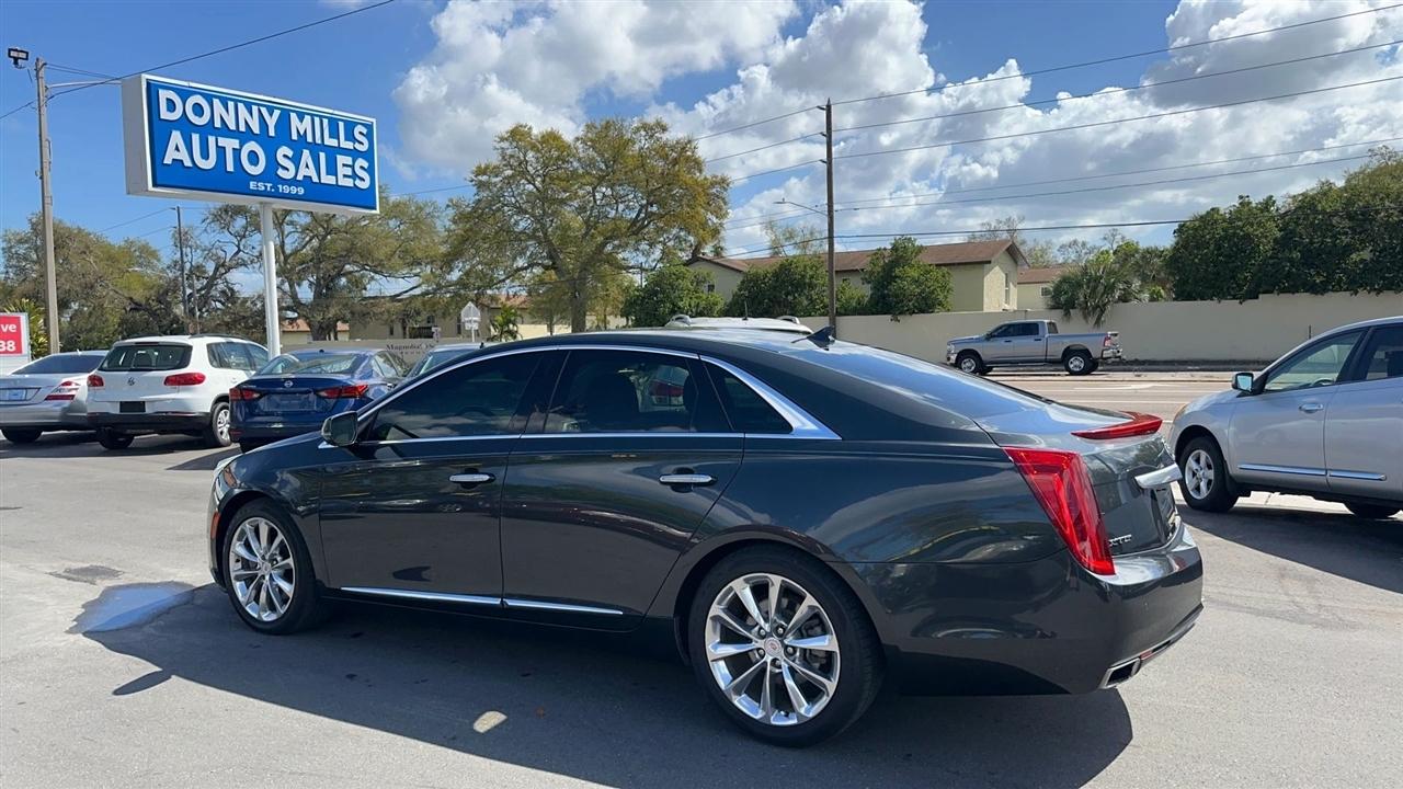 Cadillac XTS 4dr Sdn Luxury FWD 2014