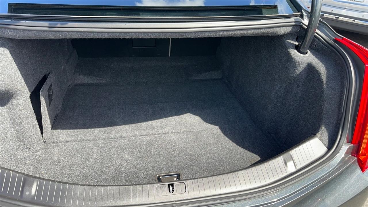 Cadillac XTS 4dr Sdn Luxury FWD 2014