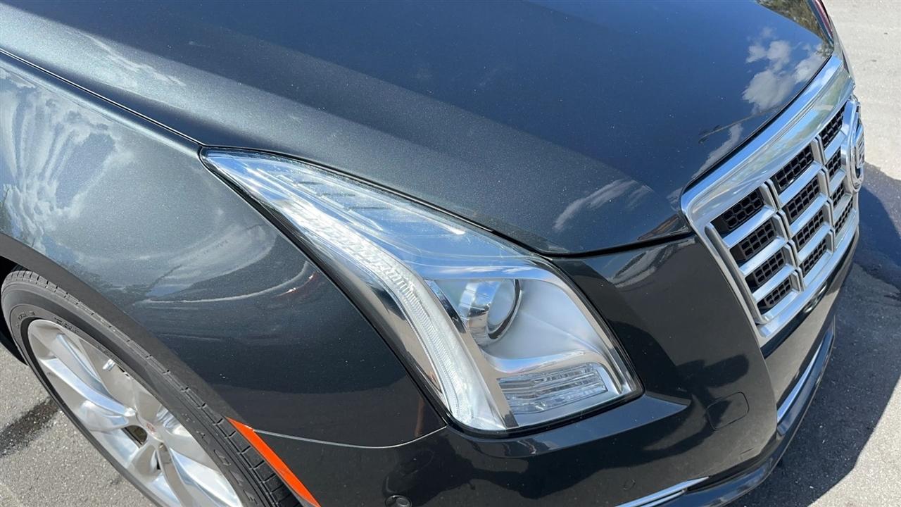 Cadillac XTS 4dr Sdn Luxury FWD 2014