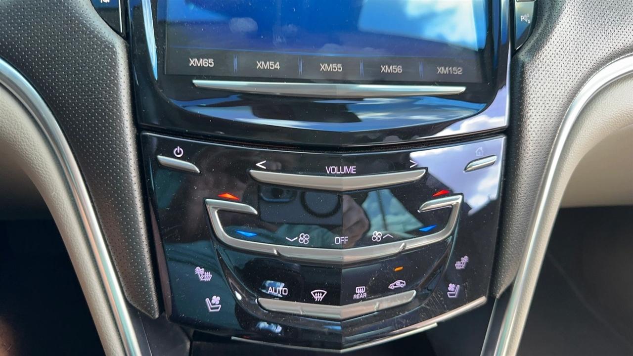 Cadillac XTS 4dr Sdn Luxury FWD 2014