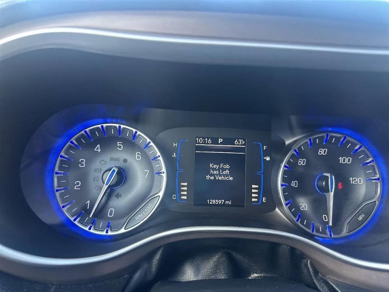 Chrysler Pacifica Touring L FWD 2019