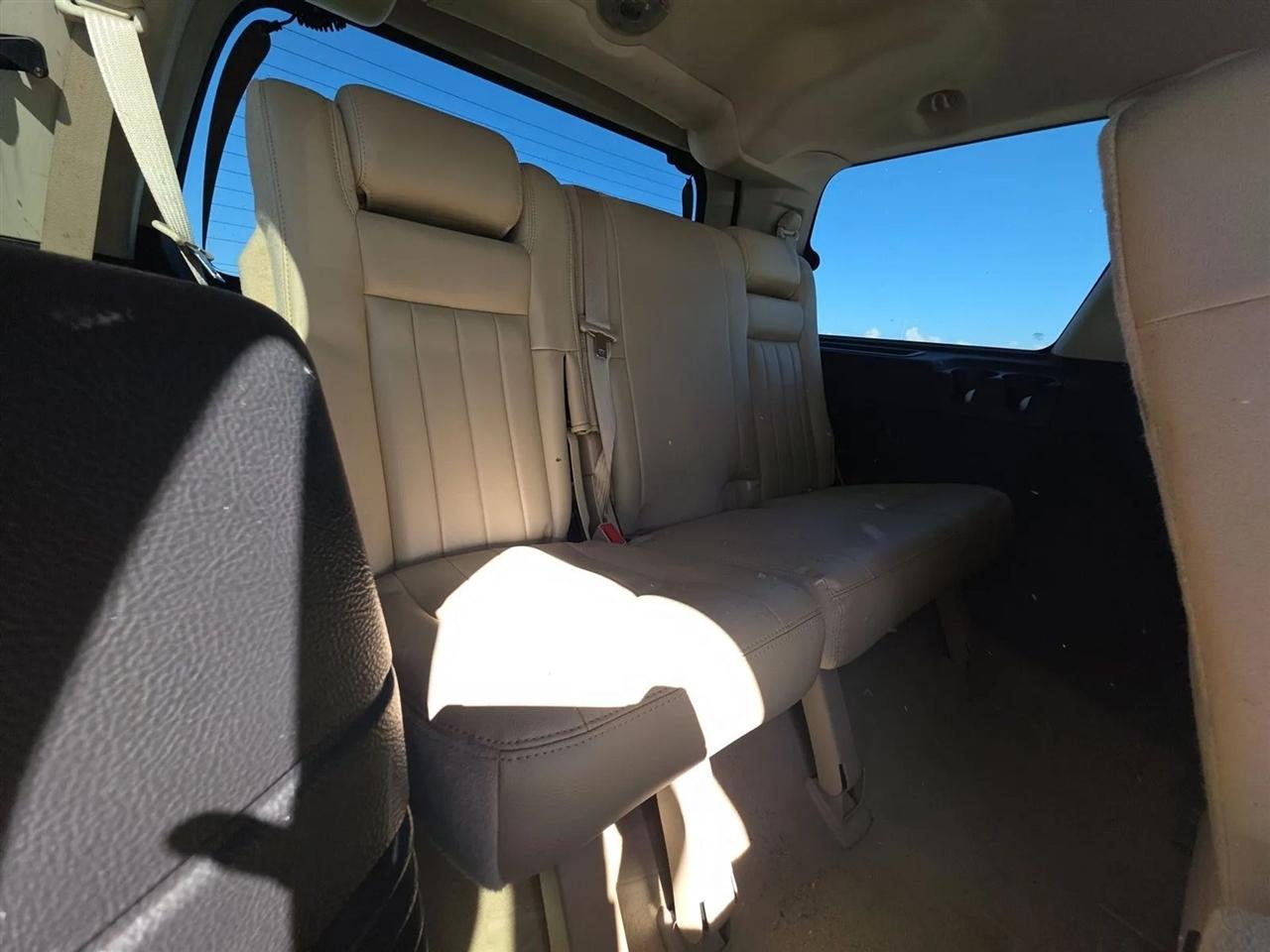 Lincoln Navigator 4dr 4WD Ultimate 2005