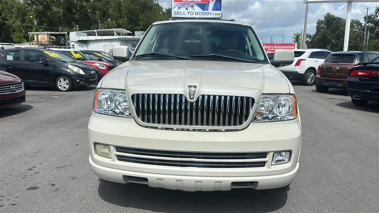 Lincoln Navigator 4dr 4WD Ultimate 2005
