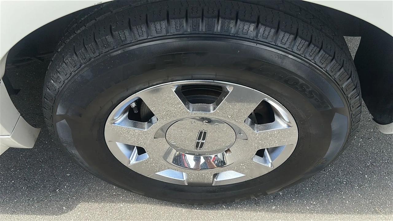 Lincoln Navigator 4dr 4WD Ultimate 2005