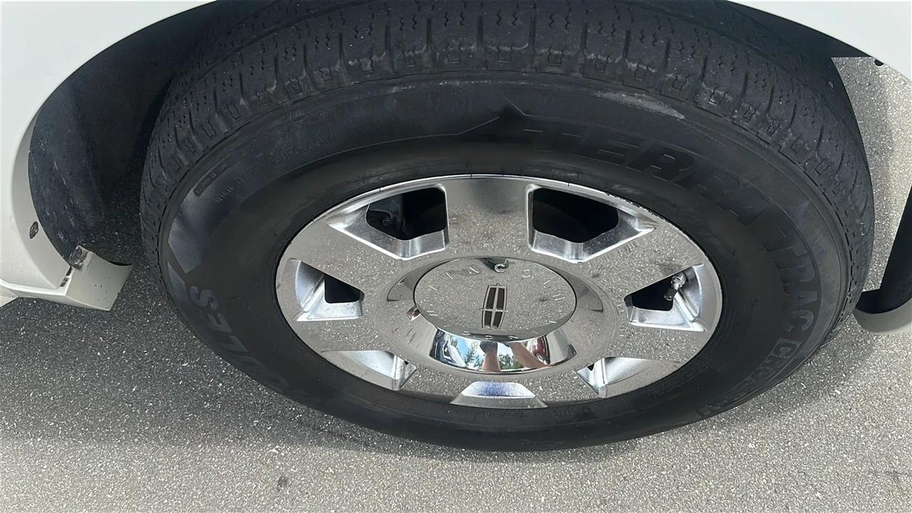 Lincoln Navigator 4dr 4WD Ultimate 2005