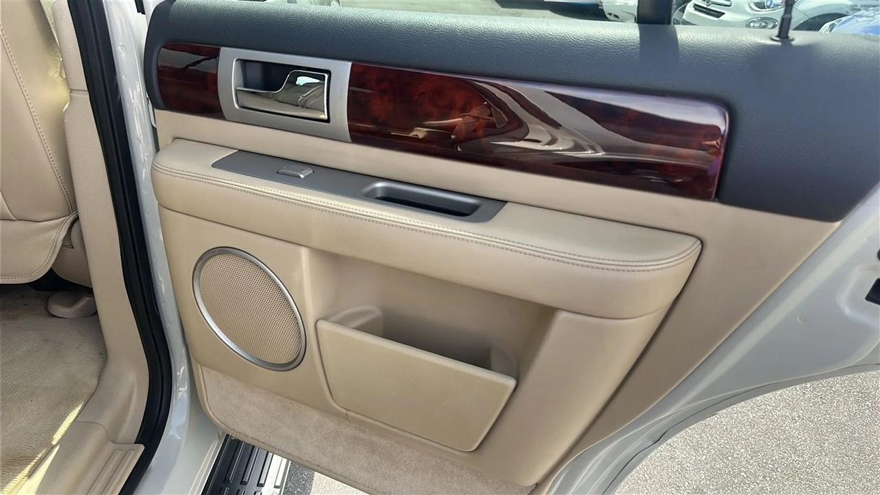 Lincoln Navigator 4dr 4WD Ultimate 2005