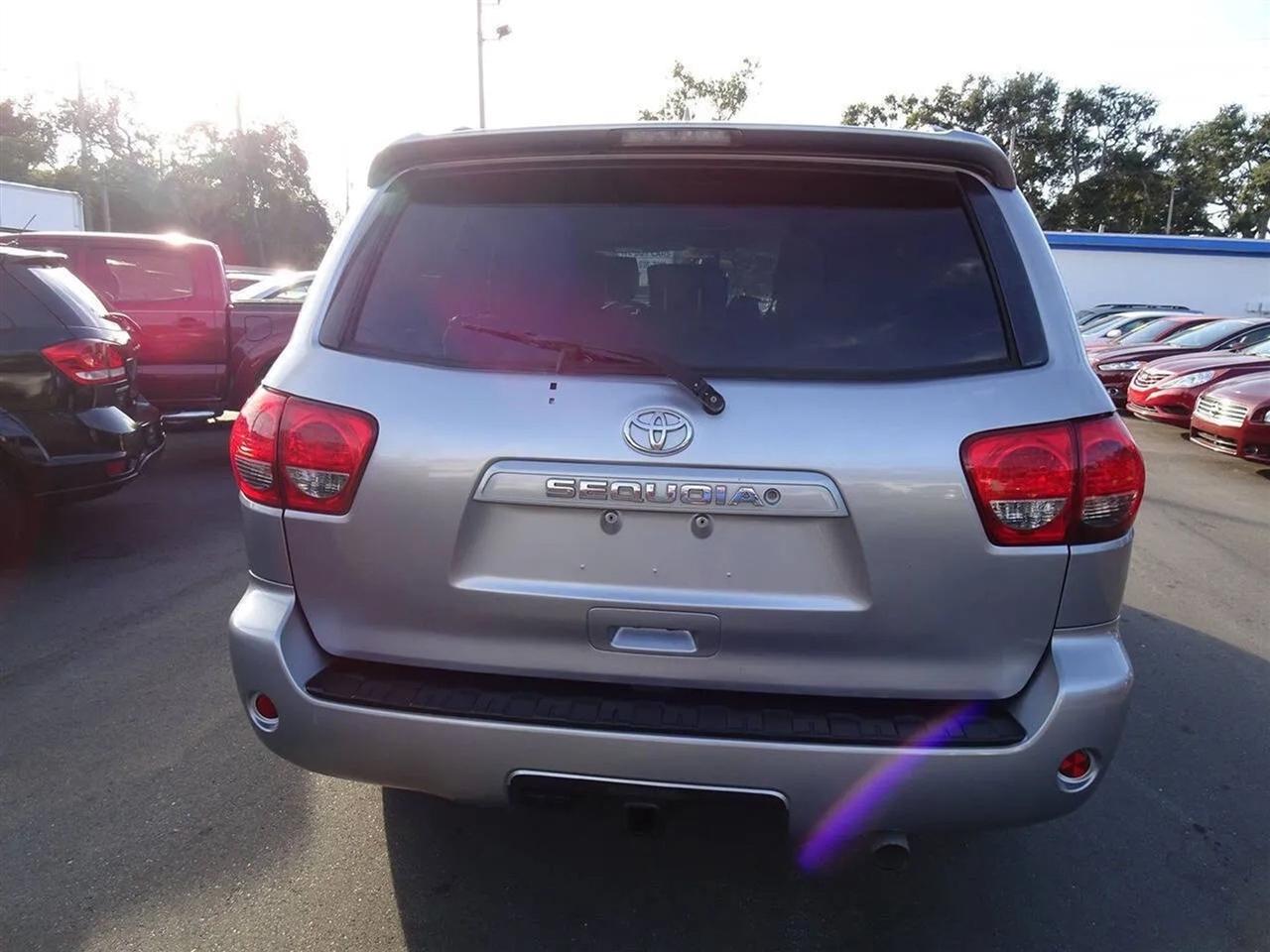 Toyota Sequoia RWD 4.6L SR5 (Natl) 2012