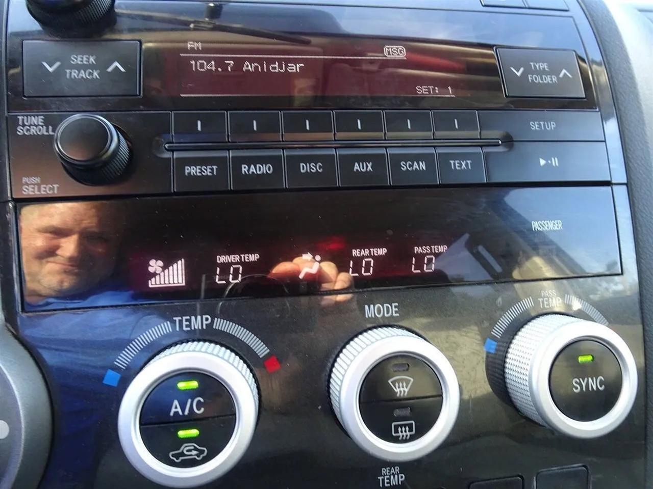 Toyota Sequoia RWD 4.6L SR5 (Natl) 2012