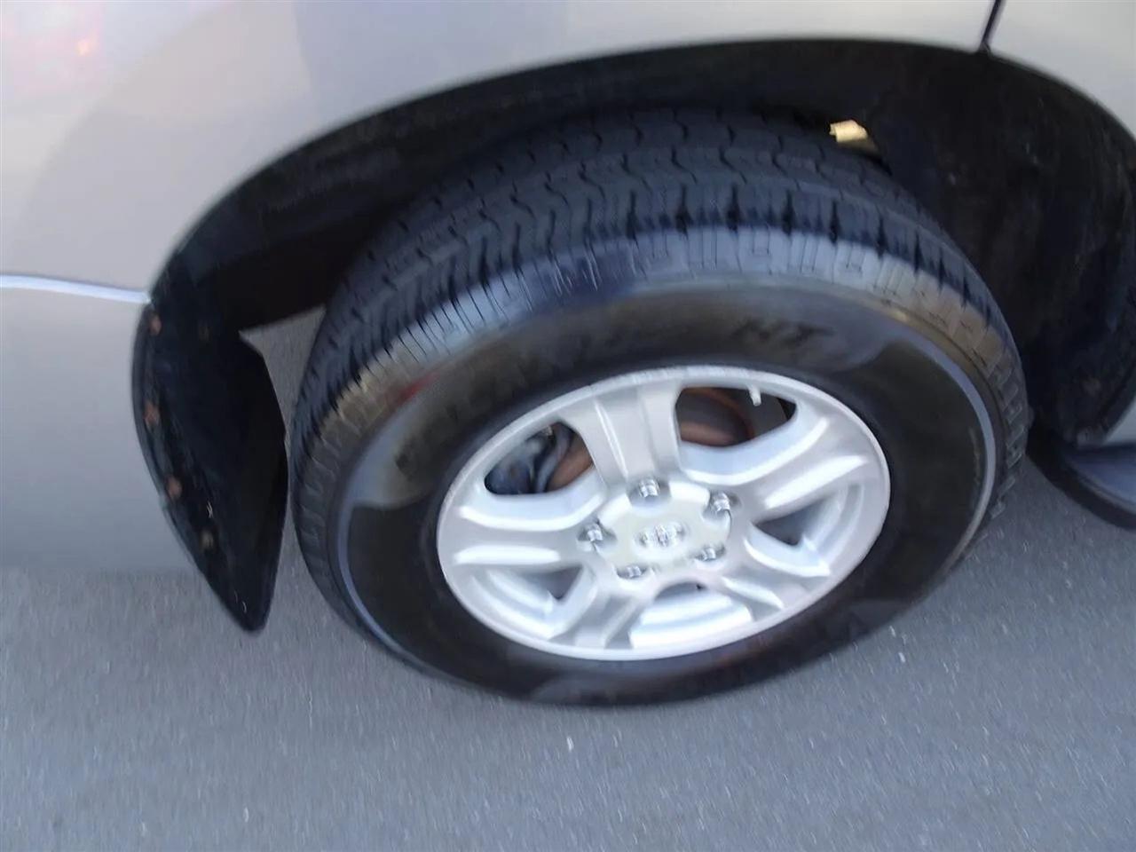 Toyota Sequoia RWD 4.6L SR5 (Natl) 2012