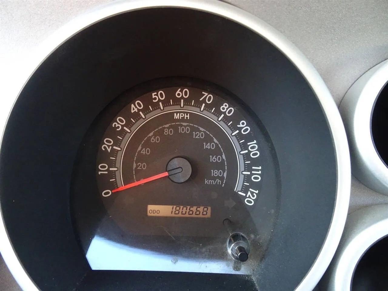 Toyota Sequoia RWD 4.6L SR5 (Natl) 2012