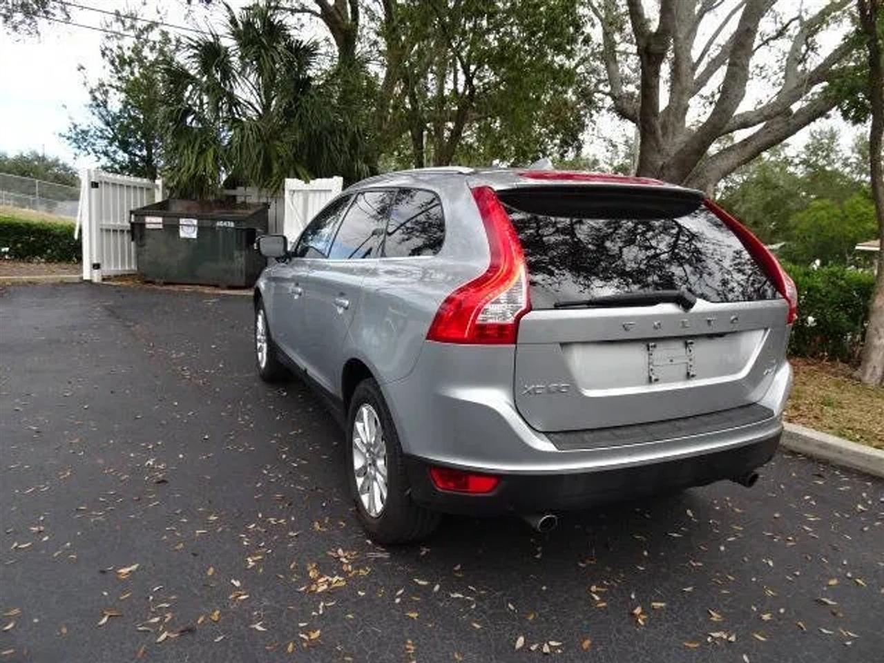 Volvo XC60 AWD 4dr 3.0T 2010