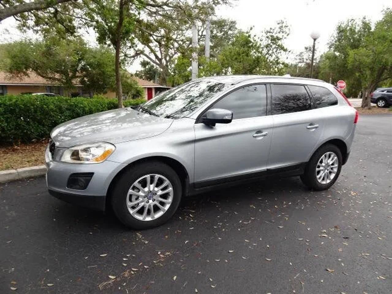 Volvo XC60 AWD 4dr 3.0T 2010