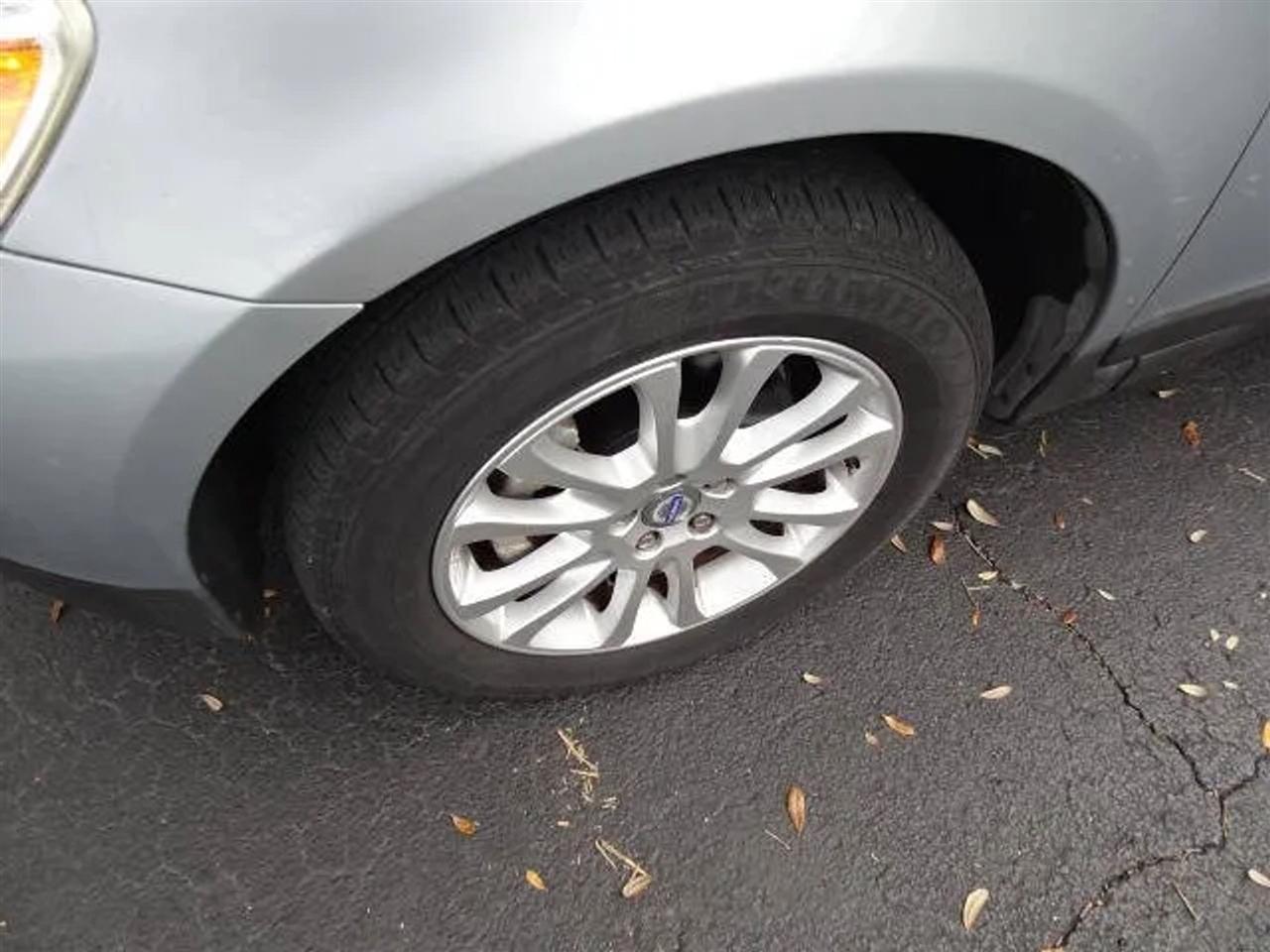 Volvo XC60 AWD 4dr 3.0T 2010