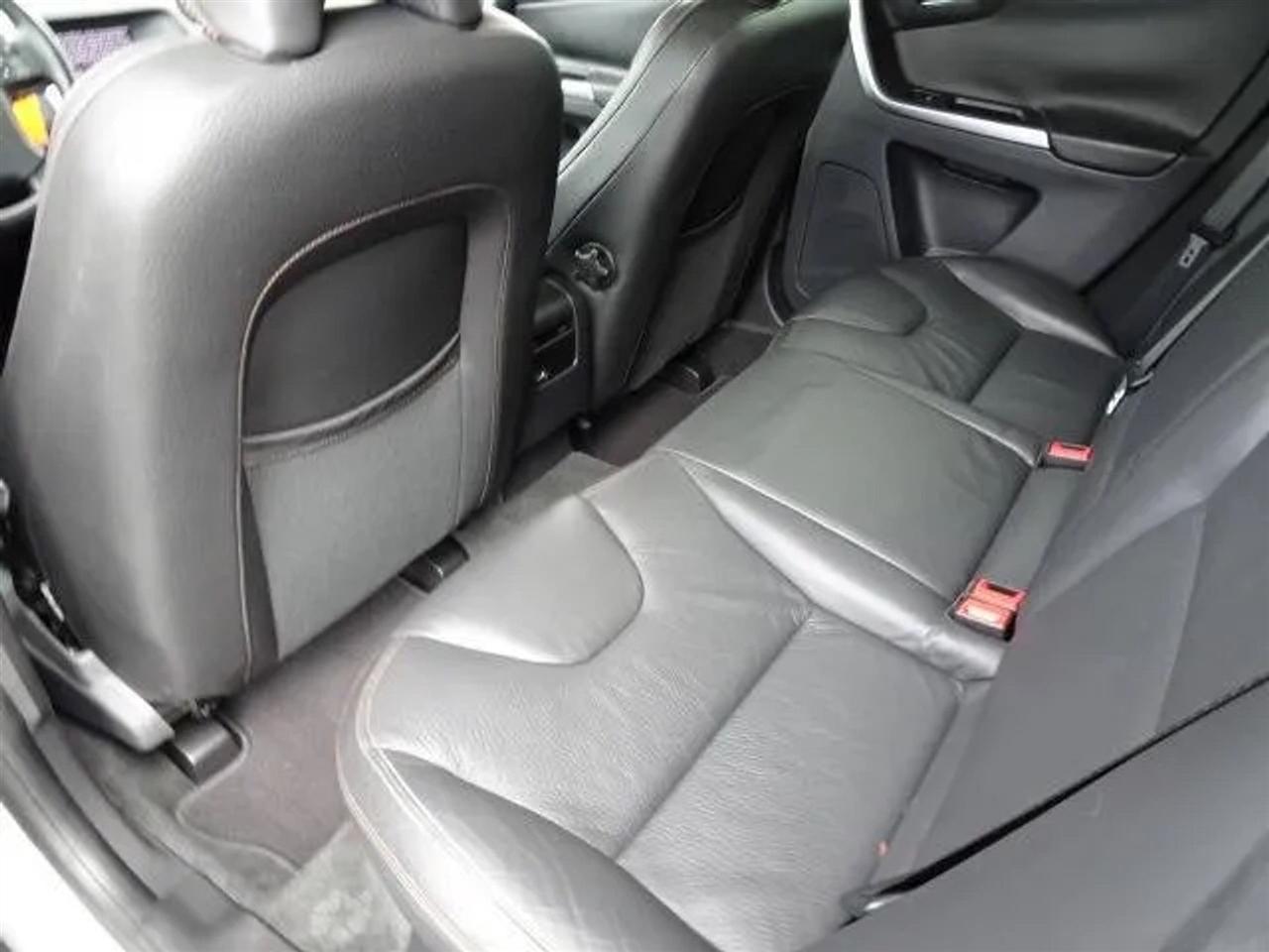 Volvo XC60 AWD 4dr 3.0T 2010